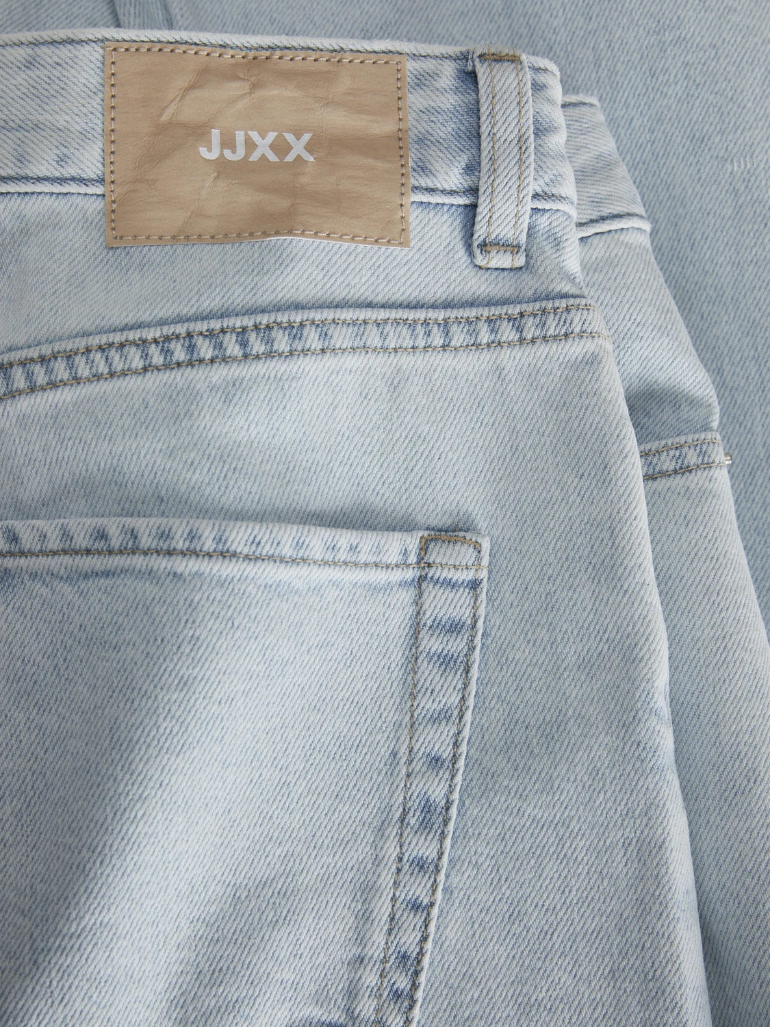 SEOUL STRAIGHT JEANS - LIGHT BLUE DENIM