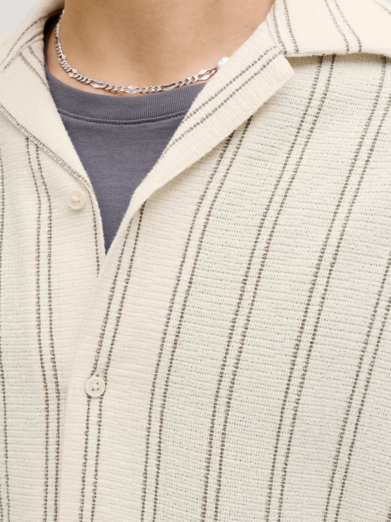 JJ COBA STRIPED RESORT SS BUTTON DOWN - ANTIQUE WHITE