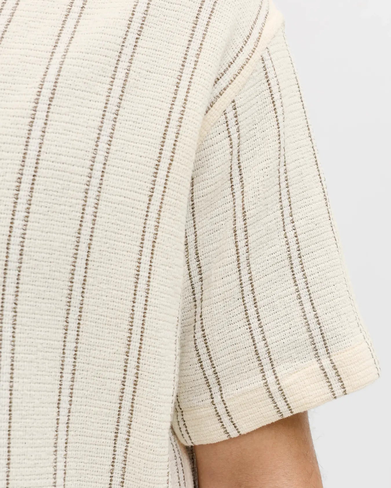 JJ COBA STRIPED RESORT SS BUTTON DOWN - ANTIQUE WHITE