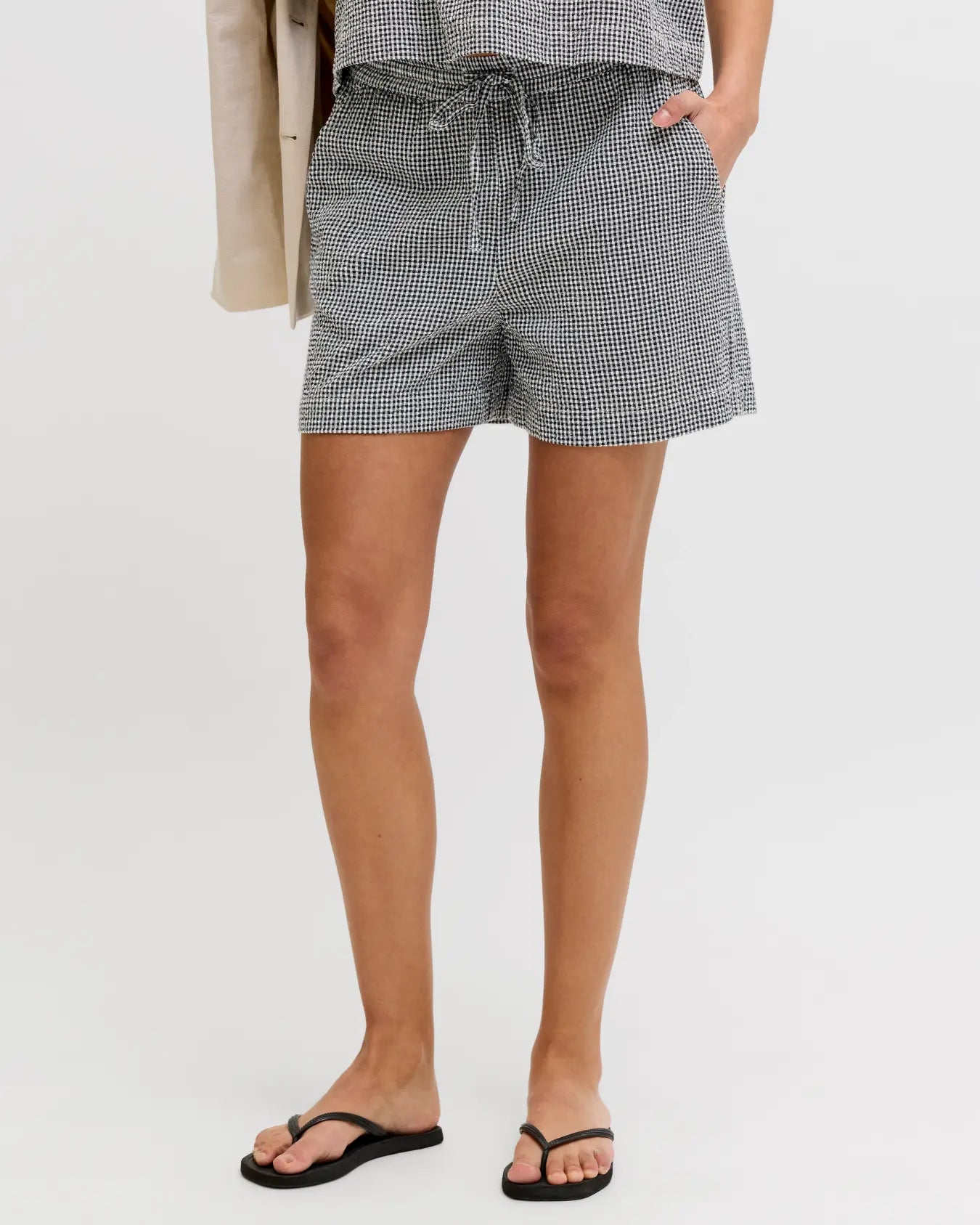 JJXX ZOE SEERSUCKER SHORTS - BLACK GINGHAM