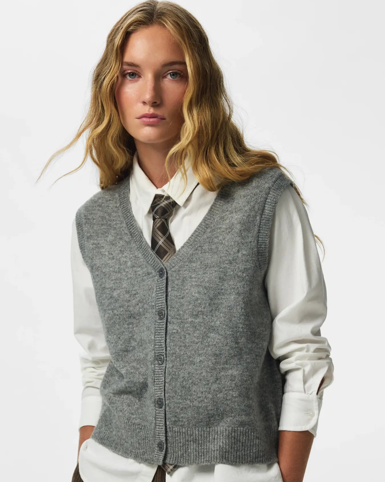 PIECES SALLY V NECK VEST - MEDIUM GREY MELANGE