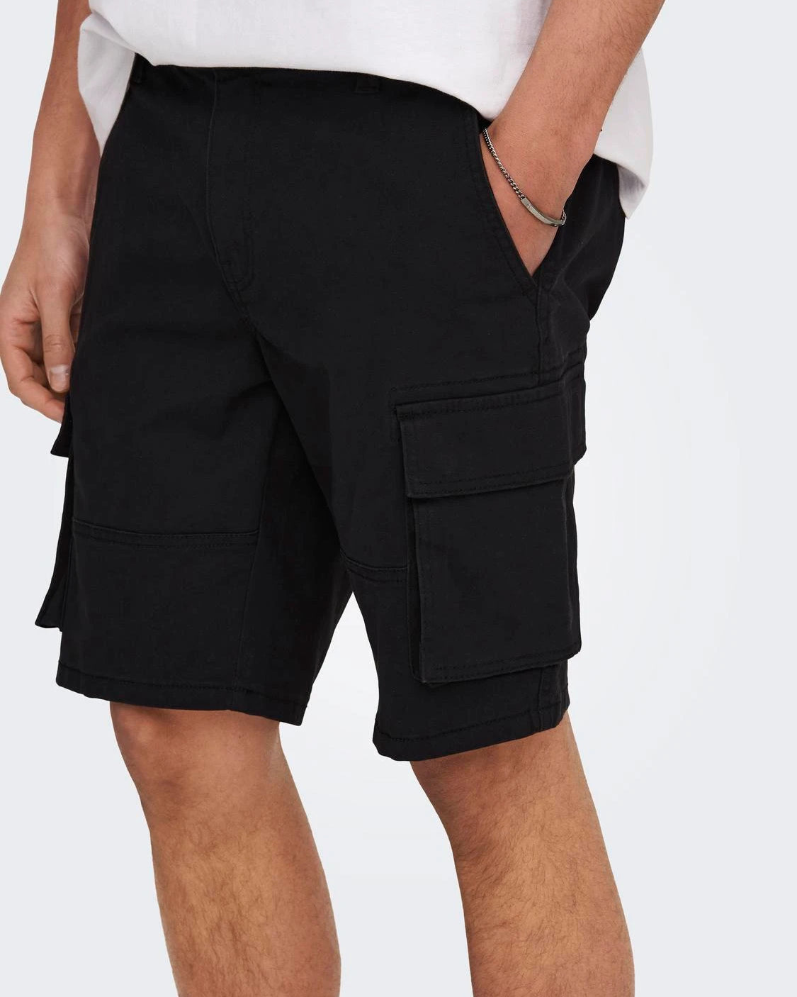 CAM CARGO SHORTS - BLACK