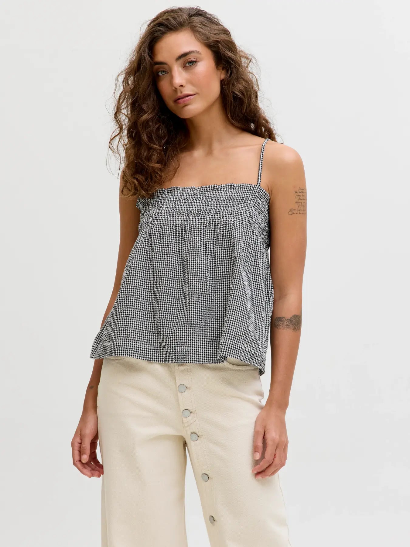 JJXX ZOE SEERSUCKER STRAP TOP - BLACK GINGHAM
