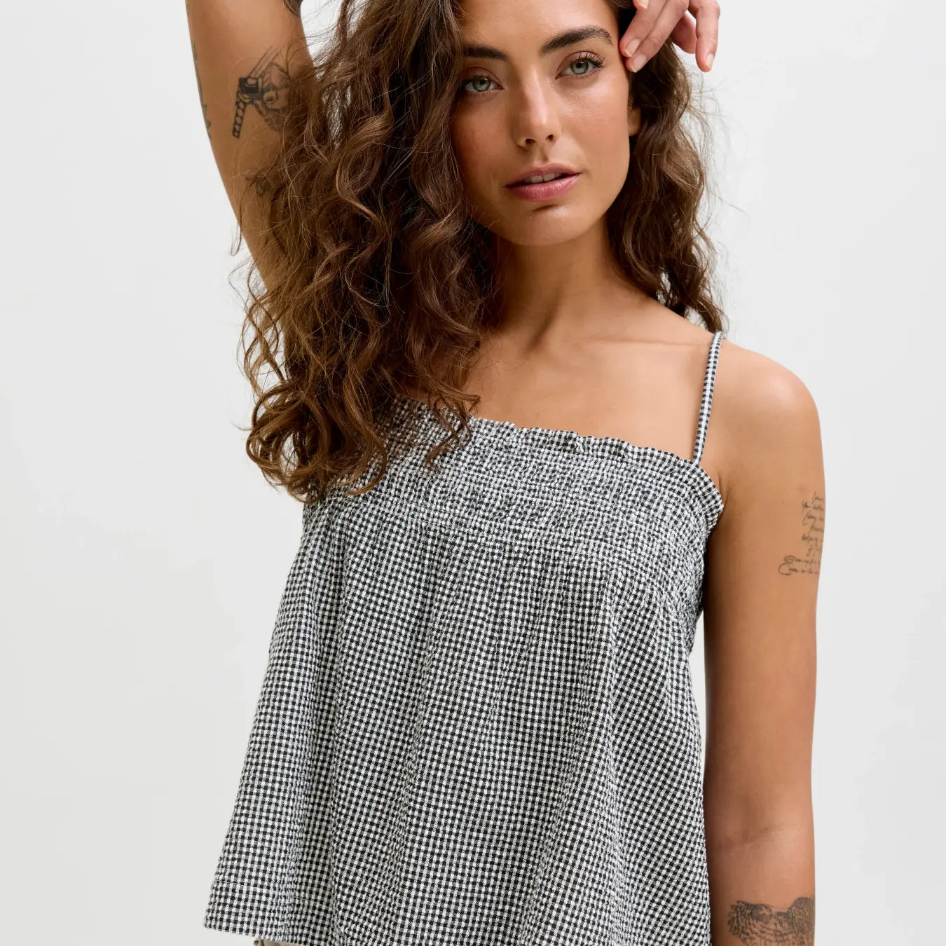 JJXX ZOE SEERSUCKER STRAP TOP - BLACK GINGHAM