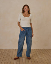 RYLEE + CRU BARREL PANT - INDIGO