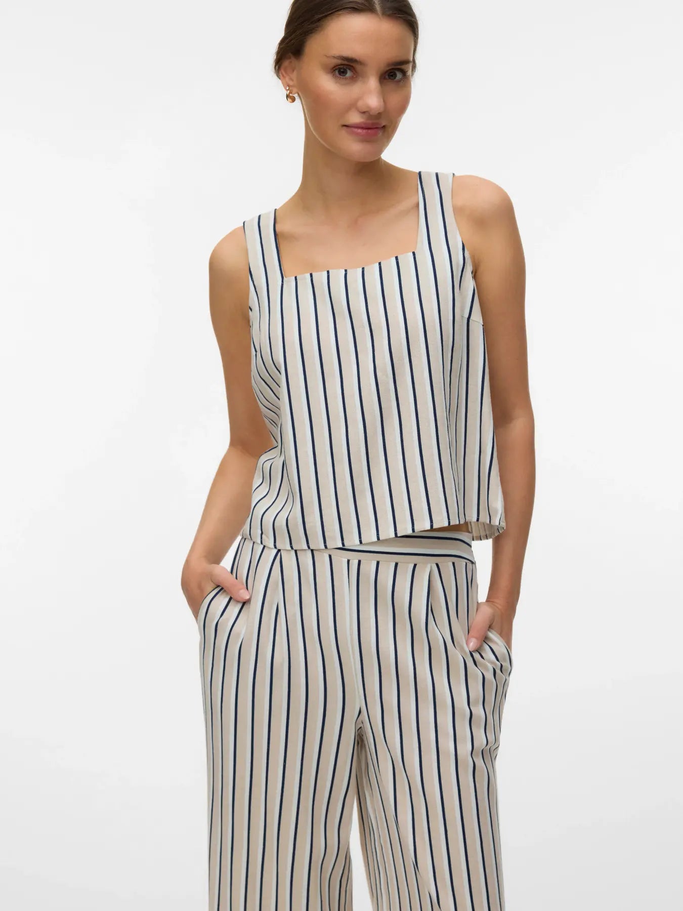 VM MYMYLO LINEN BLEND BUTTON TANK - SILVER LINING