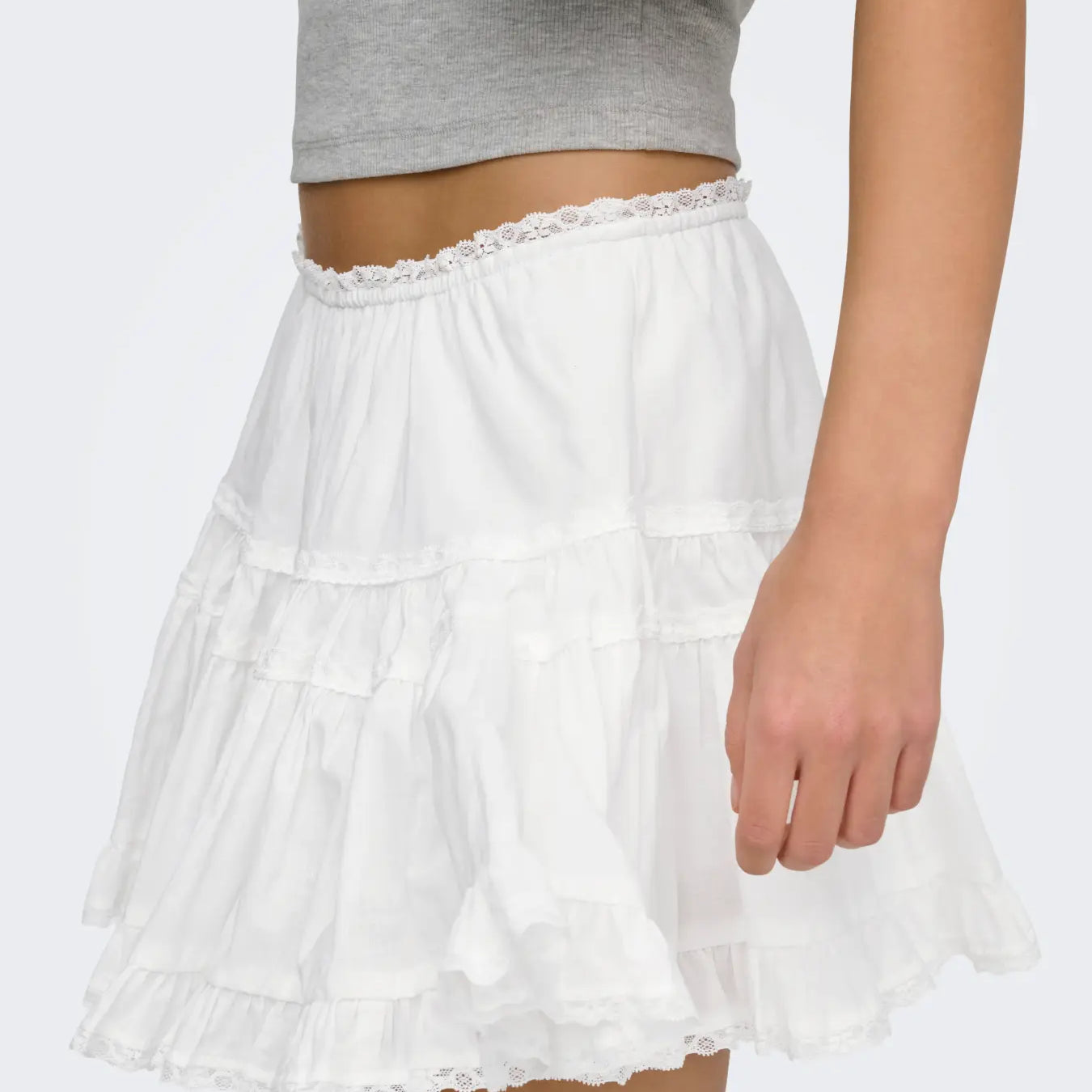 ONLY CAMPIRI FRILL SKIRT - CLOUD DANCER