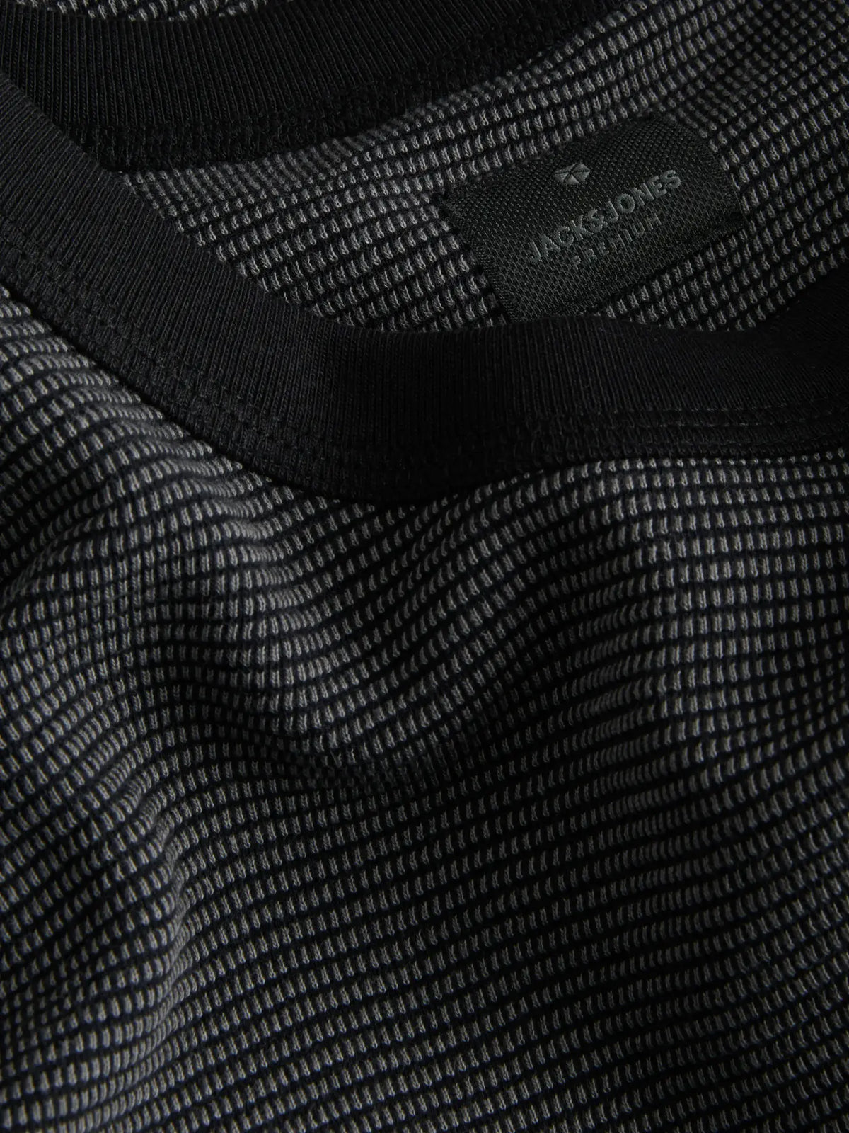 JJ BLATHEO LONG SLEEVE - BLACK