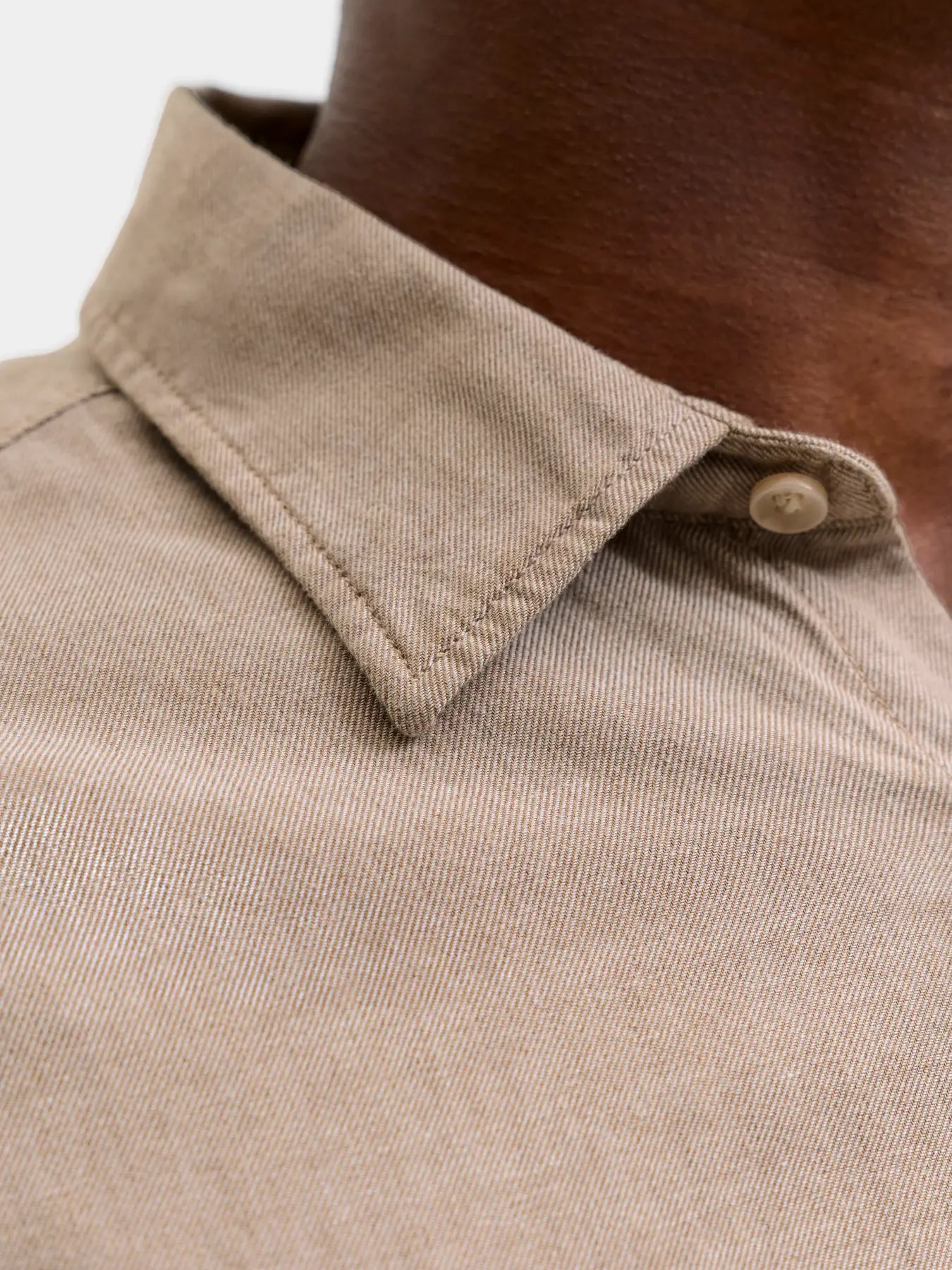 JJ FIELD MELANGE BUTTON DOWN SHIRT - OATMEAL