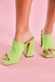 FREE PEOPLE MARGO MULE - GREEN APPLE